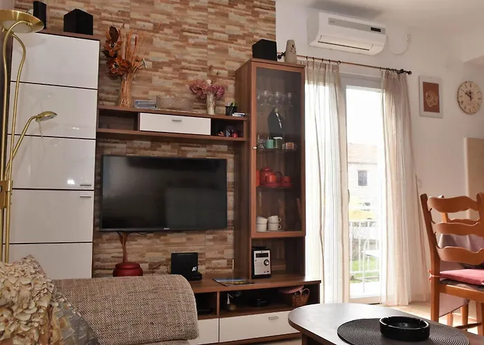 Manigo - Three Bedroom *