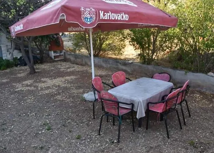 Manigo - Three Bedroom Supetar