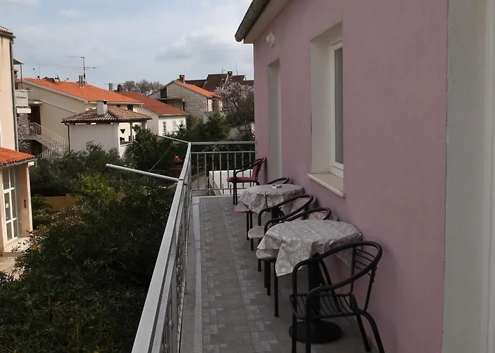 Lägenhet Manigo - Three Bedroom Supetar