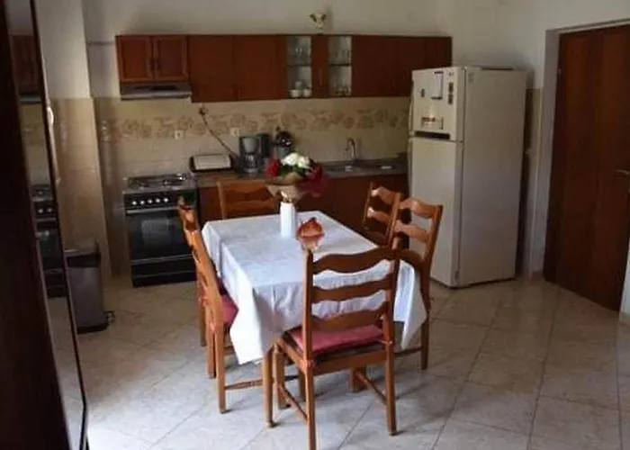 Lägenhet Manigo - Three Bedroom