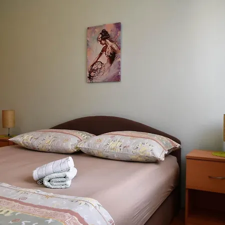 Manigo - Three Bedroom Appartement *