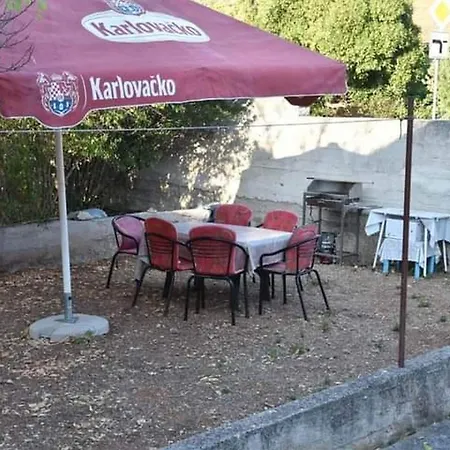 Manigo - Three Bedroom Appartement Supetar