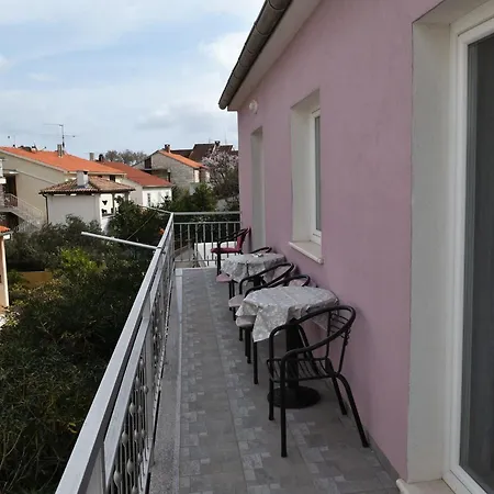 Manigo - Three Bedroom * Supetar