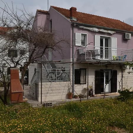 Manigo - Three Bedroom * Supetar
