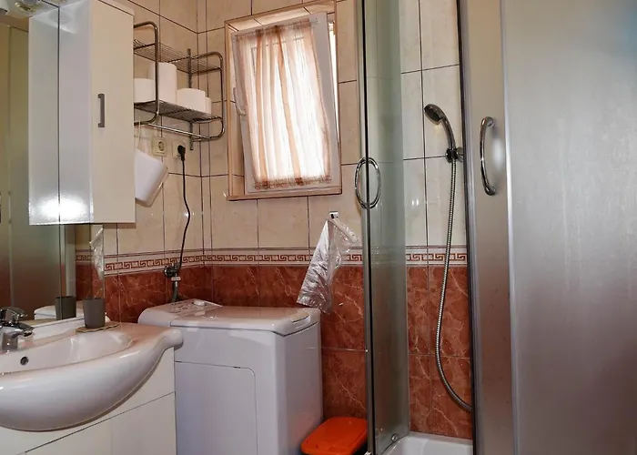 Manigo - Three Bedroom *