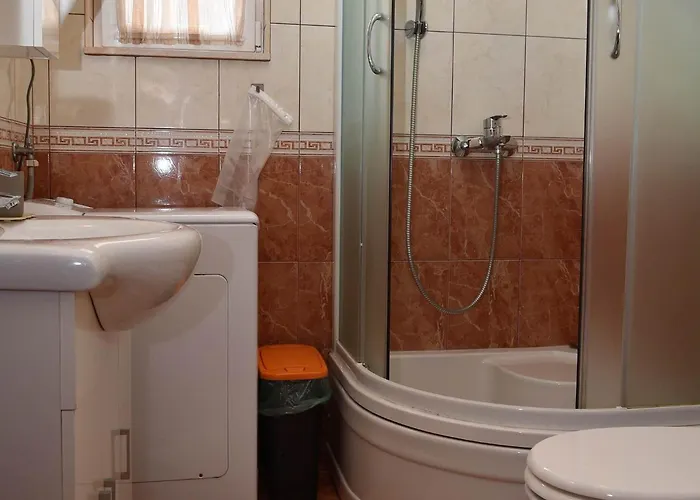 Manigo - Three Bedroom *