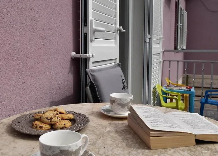 Manigo - Three Bedroom Apartment *